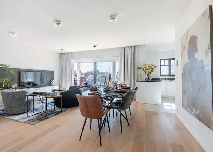 Huswell - Exquisite Apartment On A Great Location In Knokke