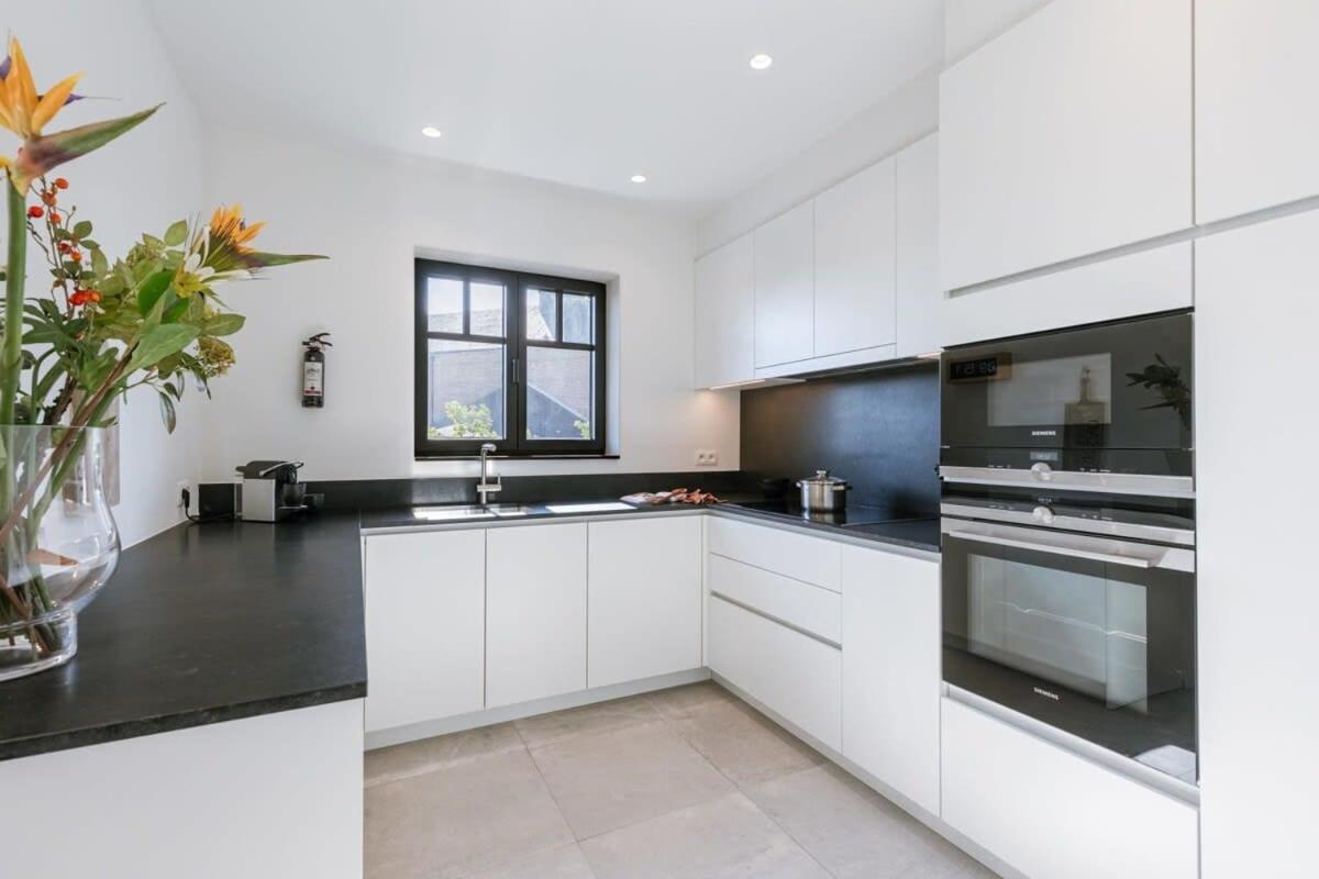 Huswell - Exquisite On A Great Location In * Knokke-Le-Zoute