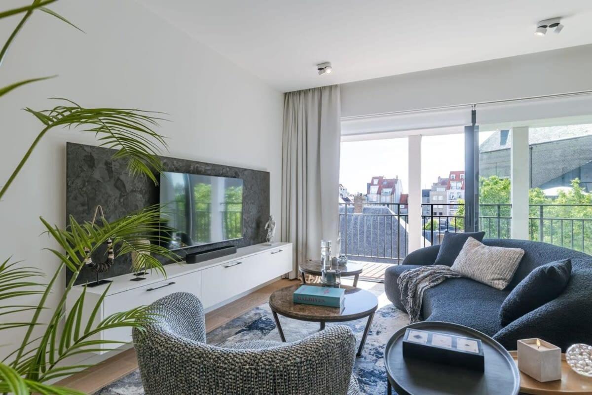 Huswell - Exquisite On A Great Location In *